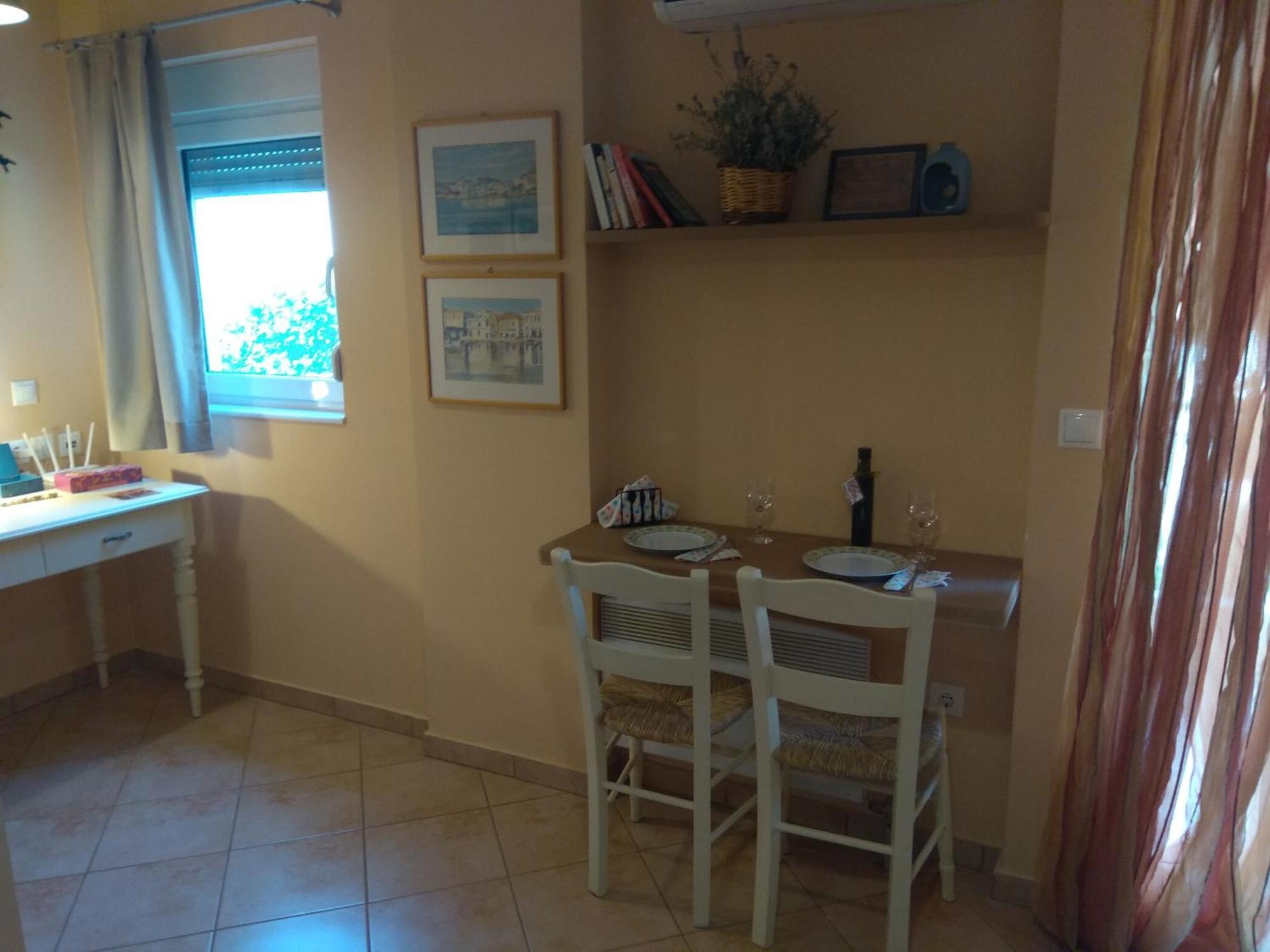 Polyxeni Apartment เอเธนส์ ภายนอก รูปภาพ