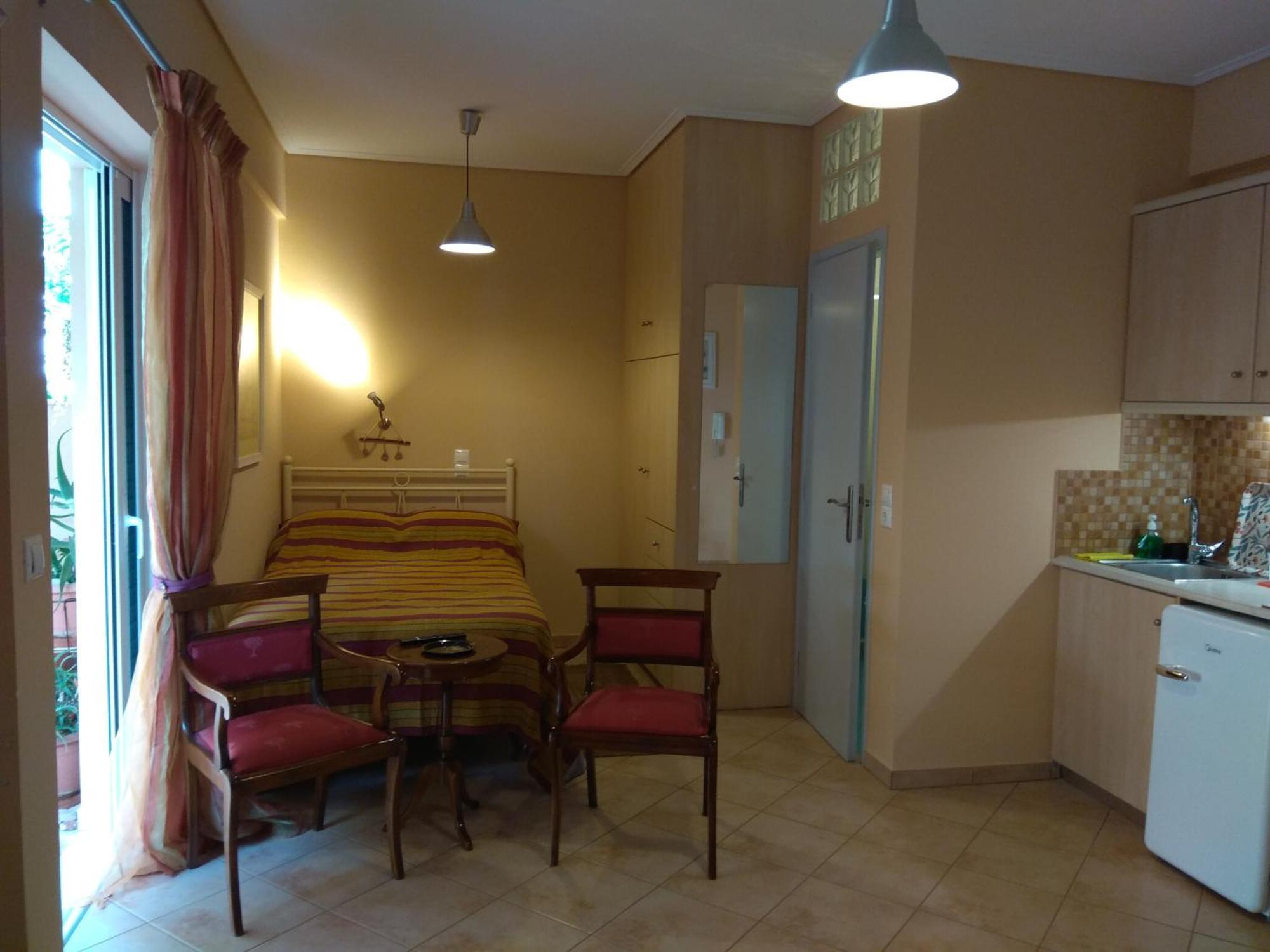 Polyxeni Apartment เอเธนส์ ภายนอก รูปภาพ
